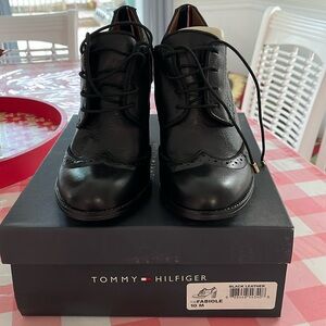 Tommy Hilfiger Heeled Oxfords